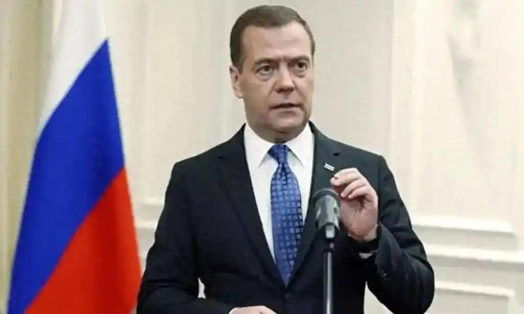 梅德韦杰夫：一旦战败，就用核弹攻击4个国家，让世界进入末日，将动用战略核武器针对
