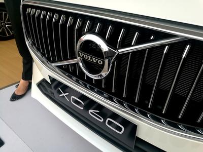 为啥说沃尔沃适合自驾游?沃尔沃真的太适合自驾游了！就拿沃尔沃XC60和X