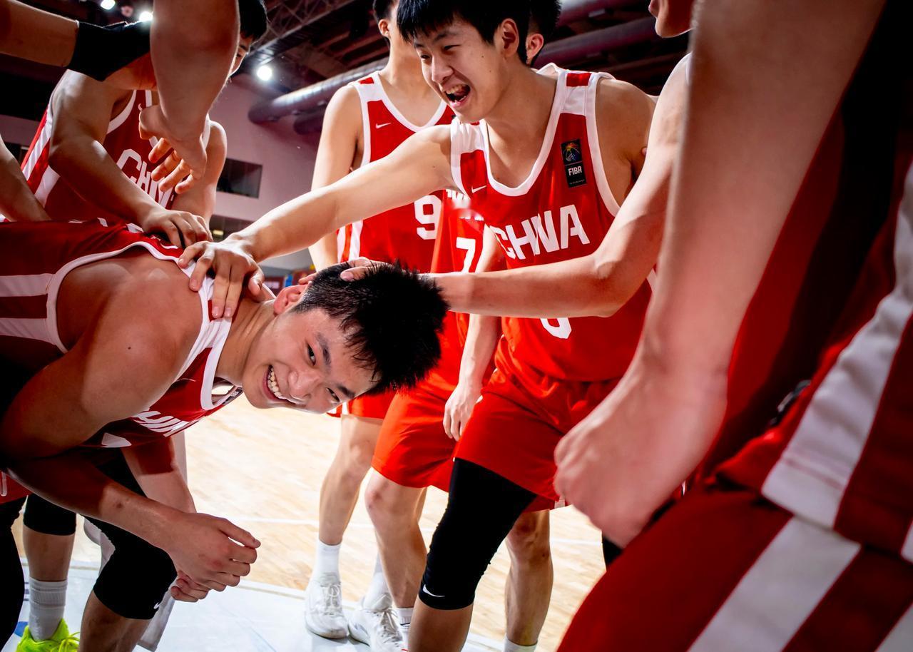 决赛对手出炉！中国U18男篮迎战澳大利亚，冲冠难度拉满🔥U18男篮亚