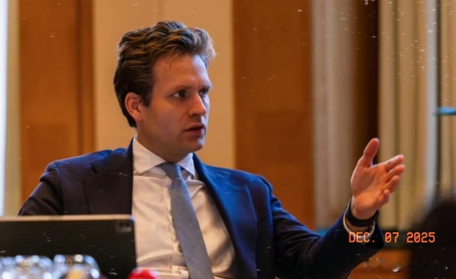 荷兰失算了！西方国家的人从来都没有认真了解中国人，也从心底里瞧不起中国人！荷兰经