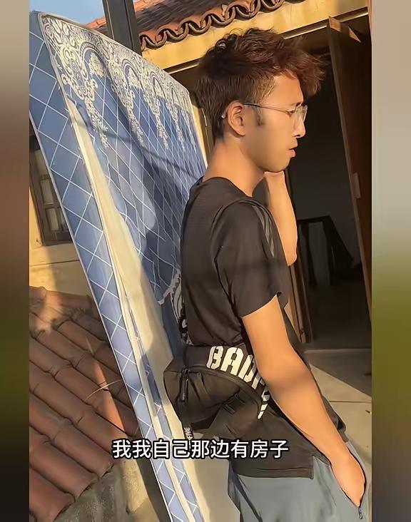 芯语终于找到下家了！最新视频开始搬家了，搬到了小李开的民宿中，并且小李表示芯语可