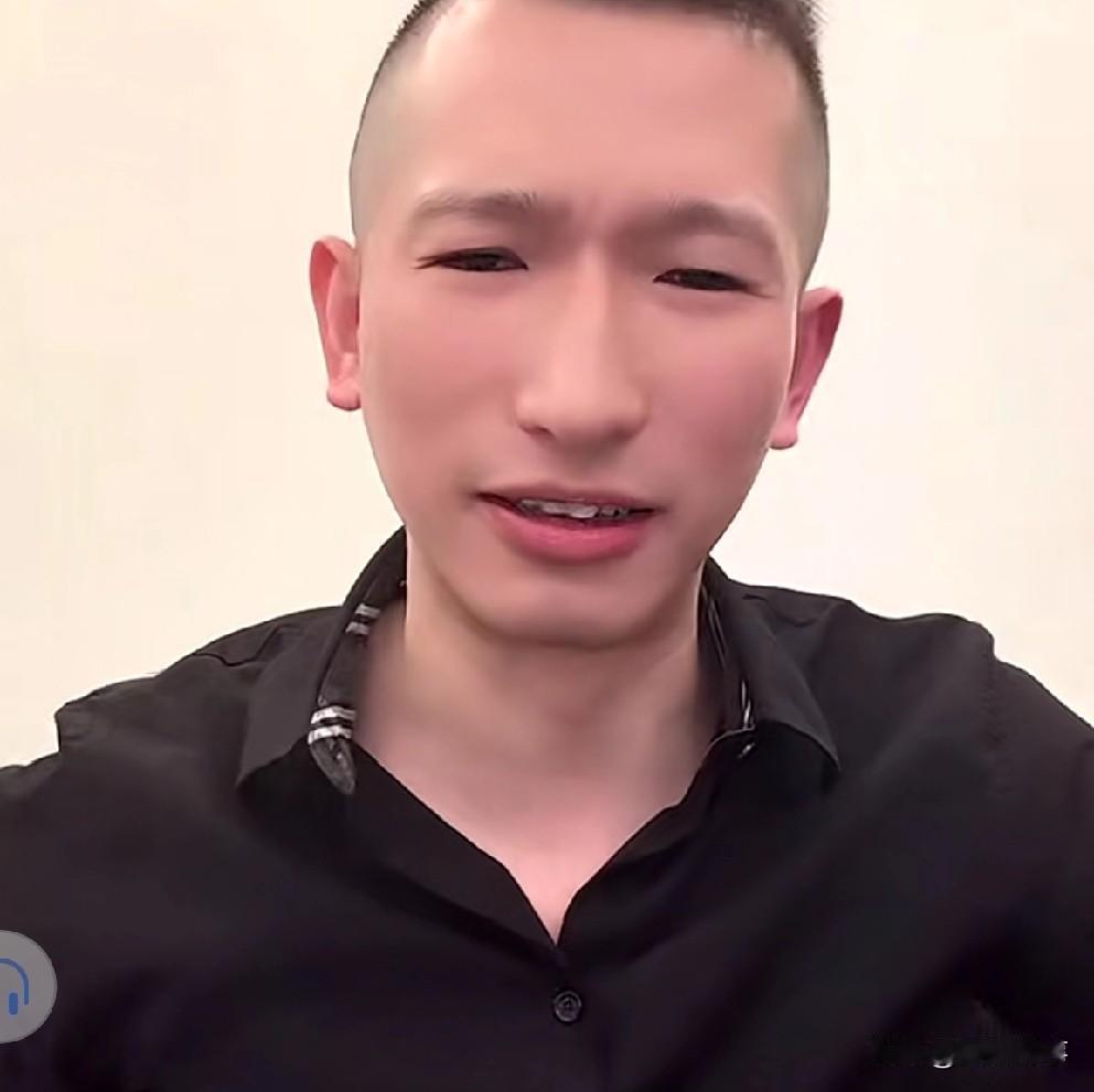 Gou磊人气掉10W+，怒怼王小源。今晚Gou磊直播不