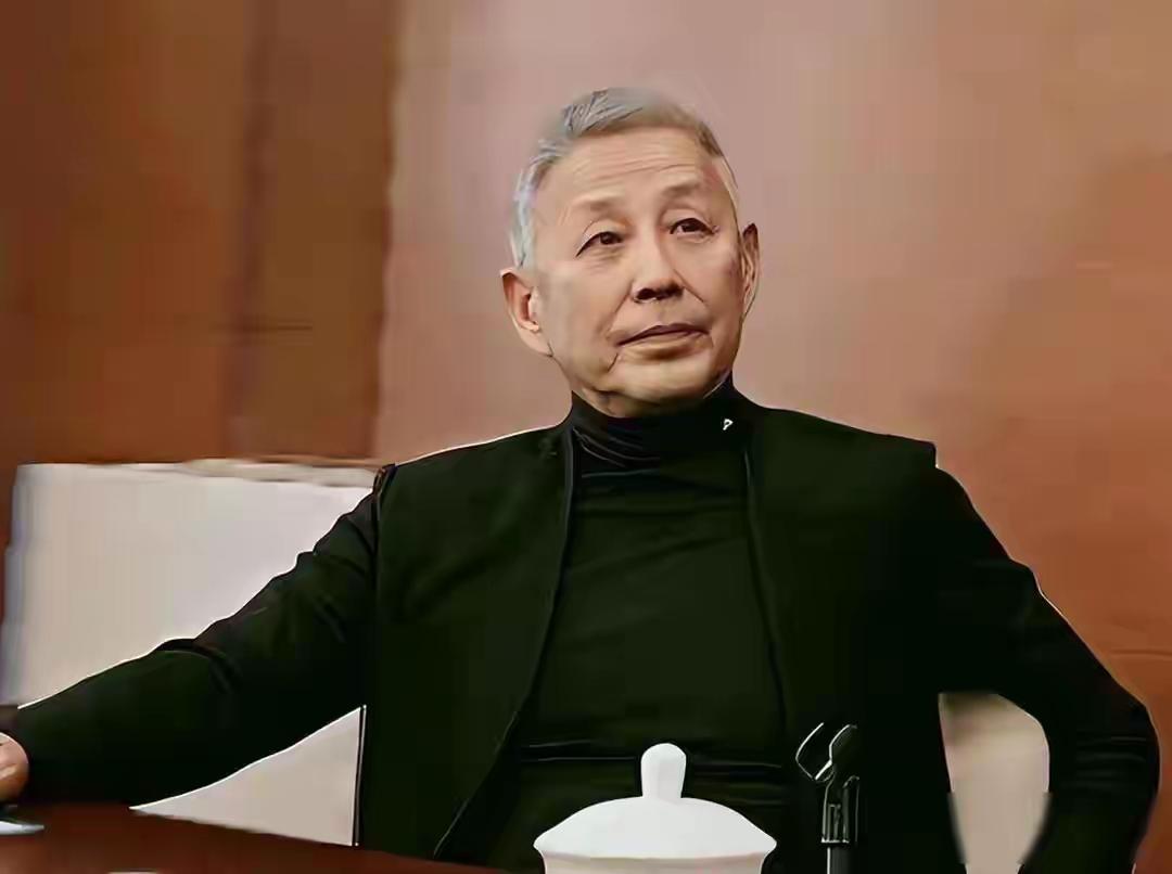 万万没想到，70岁不沾烟酒很少参加饭局的陈道明如今竟变成了这样原来，陈道明一头扎