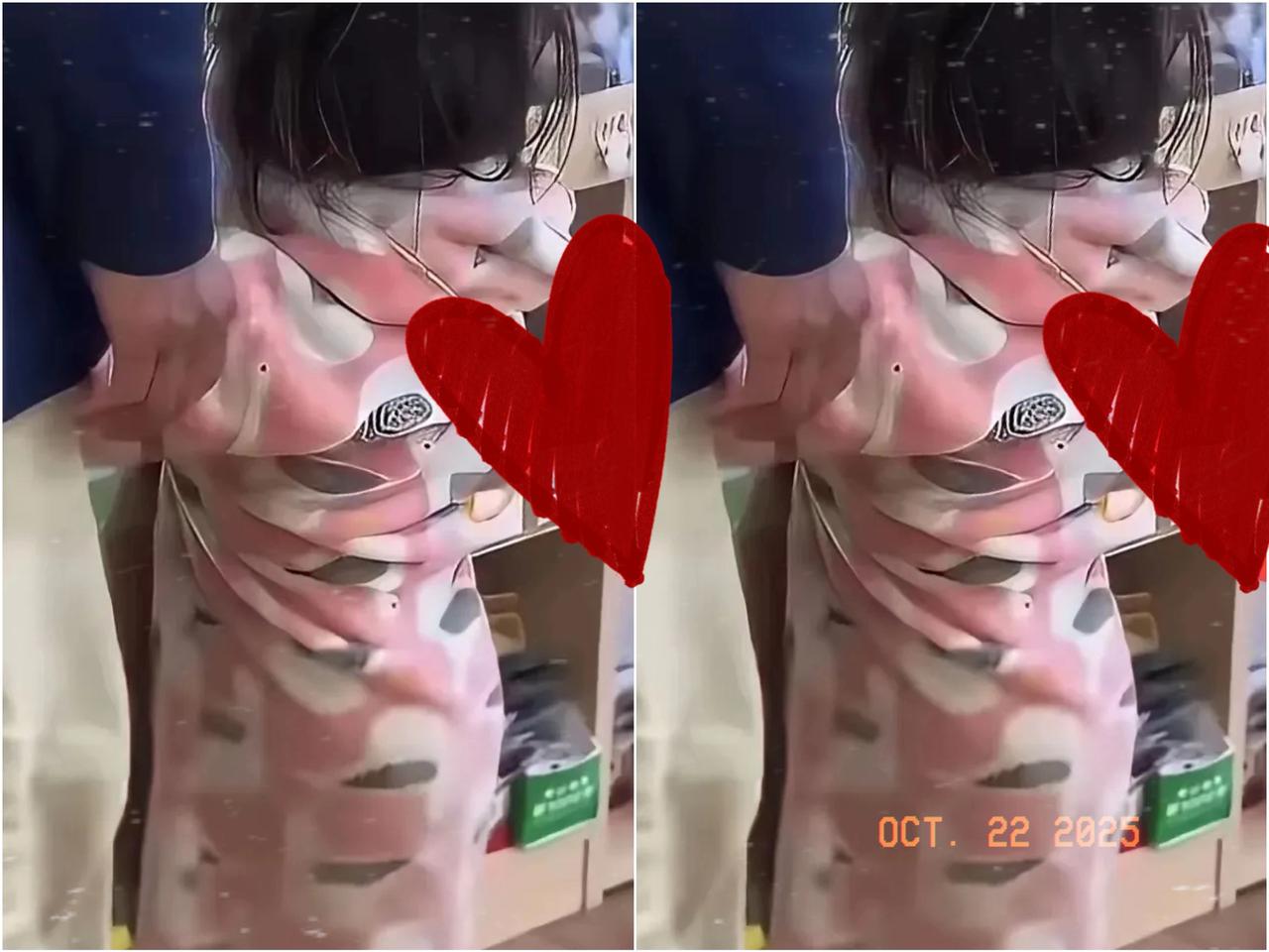野人小孩终于有衣服穿了​三年了，谁也没想到，会这样，一个孩子，在城市里，像野兽