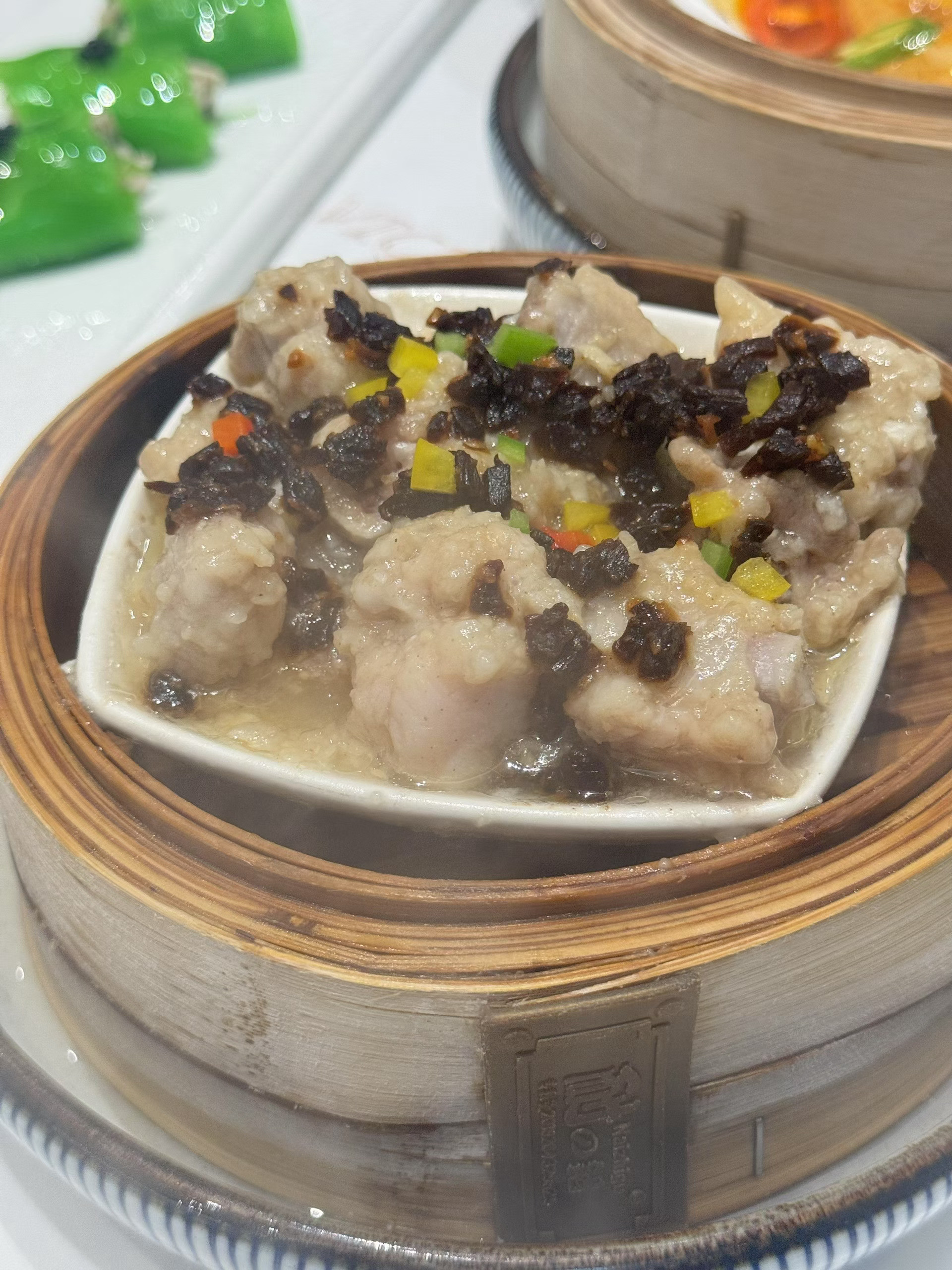 世界杯第一批受益的应该是早茶店，正宗广式早茶四大天王必点水晶虾饺皇豉汁蒸凤爪