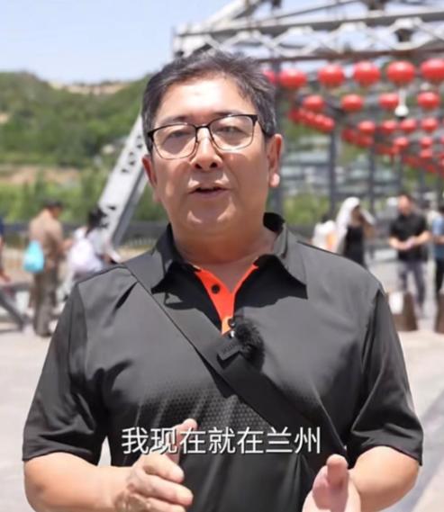 水均益这人不一般！退休不挣带货钱，在兰州船上说家乡好水均益回到兰州在