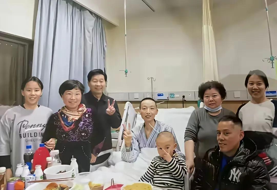 老杜做最后的殊死一搏呀，三拒开会之前呀，发出了儿子告别仪式，给姚策过的最后一个生