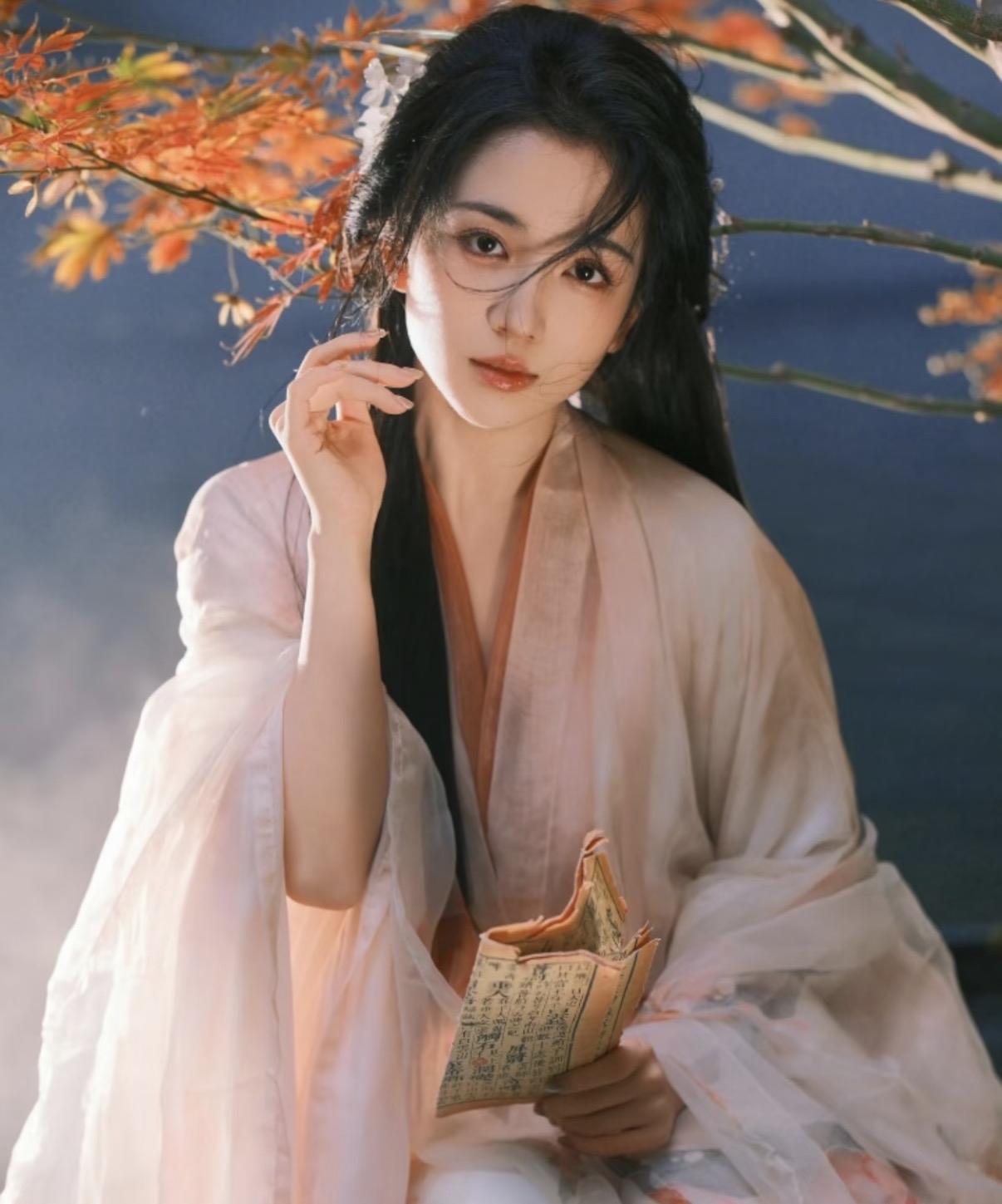 代露娃316分是怎么考上中戏的？中戏的录取分数这么低的吗？查了下才知道，