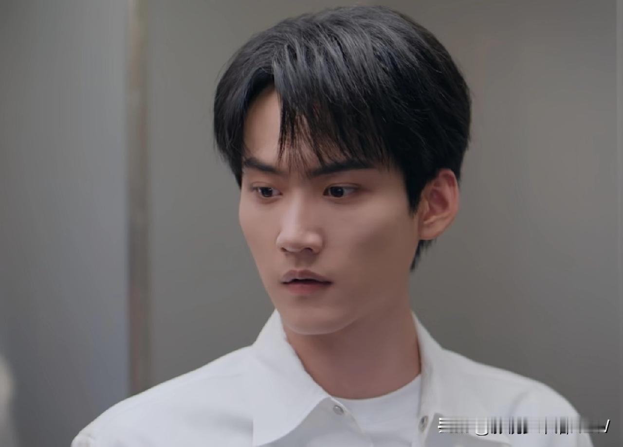 《狙击蝴蝶》中的三对情侣，原来正是三种恋爱关系的典型代表。程睿和陶宛文是青梅竹