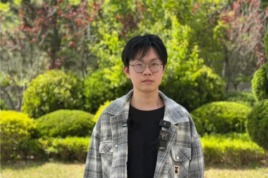 山东考生姜昭鹏火了！不是因为他救人的事迹，也不是因为他错过考试的遗憾，而是因