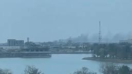 美军出动C-17运输机装载撤离驻巴格达黑鹰直升机，胜利营不言胜利2026年3