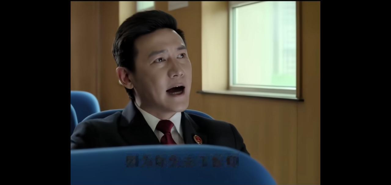 《人民的名义》里，好多人骂侯亮平却喜欢祁厅长，这其实挺值得琢磨。侯亮平是秉公执法
