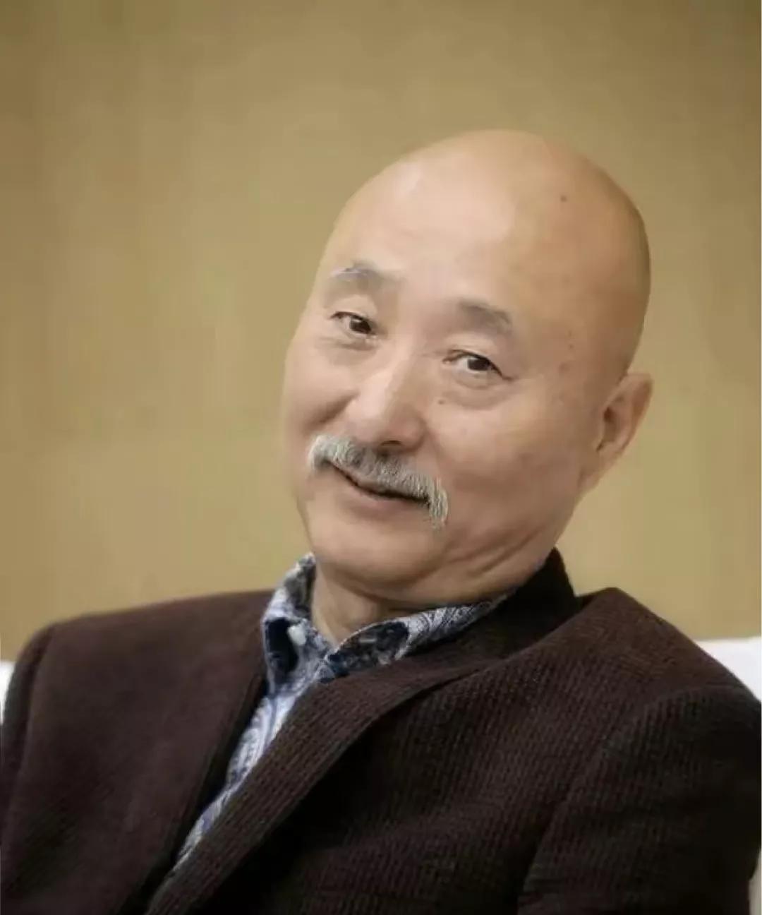 我估计陈佩斯以后不会再拍电影了，不是因为《戏台》口碑不好，也不是因为请不到演
