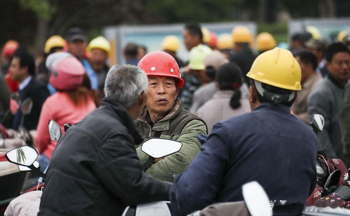 一个自称江苏上海人对东北人的评价很难听，但是有那么点道理，用他的话说东北人穷是有