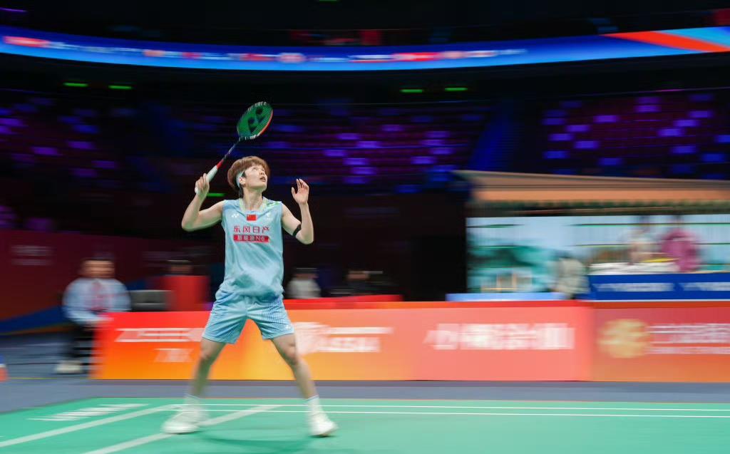 羽毛球亚锦赛决赛王祉怡鏖战三局憾负摘银，首局慢热后迅速调整扳回一城，决胜局紧咬至