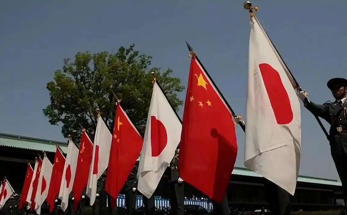 日本对我们摊牌了！中日关系不可能回头了，日本明确表示，中国是日本“前所未有的最大