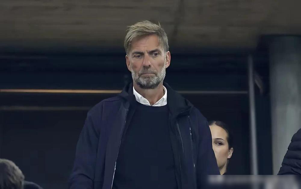 克洛普是一个聪明人，他知道该怎么选。皇马高层想换主教练，让阿隆索走人，想让克洛普