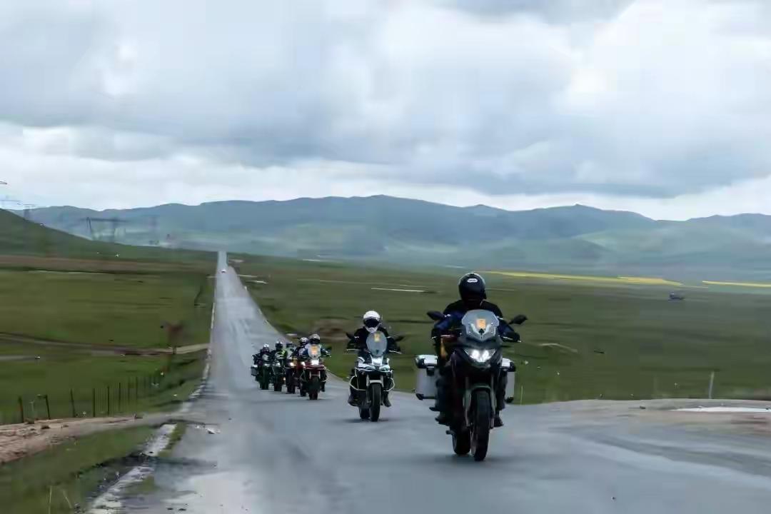 电动警用摩托车的最高时速是多少2026年4月，常州服役的HORWIN号外警用电动