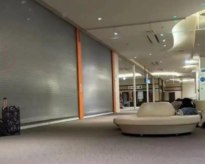 央视再次提醒！那些毅然前往日本的人。早就开始“存活模式”了！先是右翼情绪