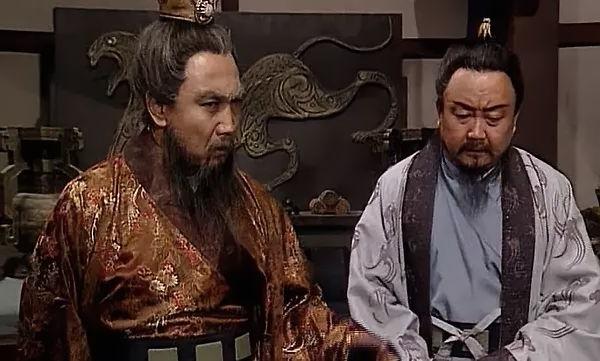 贾诩的计谋曹操基本都不用，但为什么还愿意花钱一直养着他呢？很多人觉得贾诩在