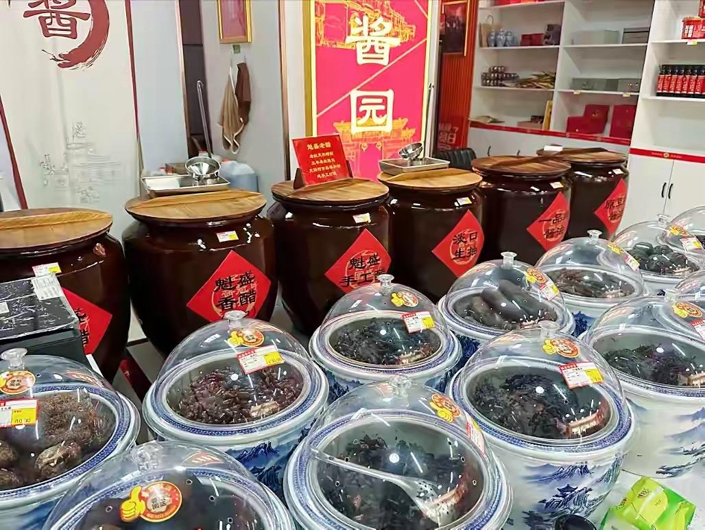 河北保定“10大特产”，你吃过几个1、槐茂酱菜2、漕河驴肉3、顺平桃4