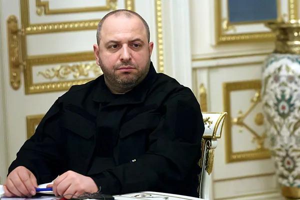 这次，乌克兰见不着特朗普，连美国首都都进不去据央视新闻客户端，11月29日