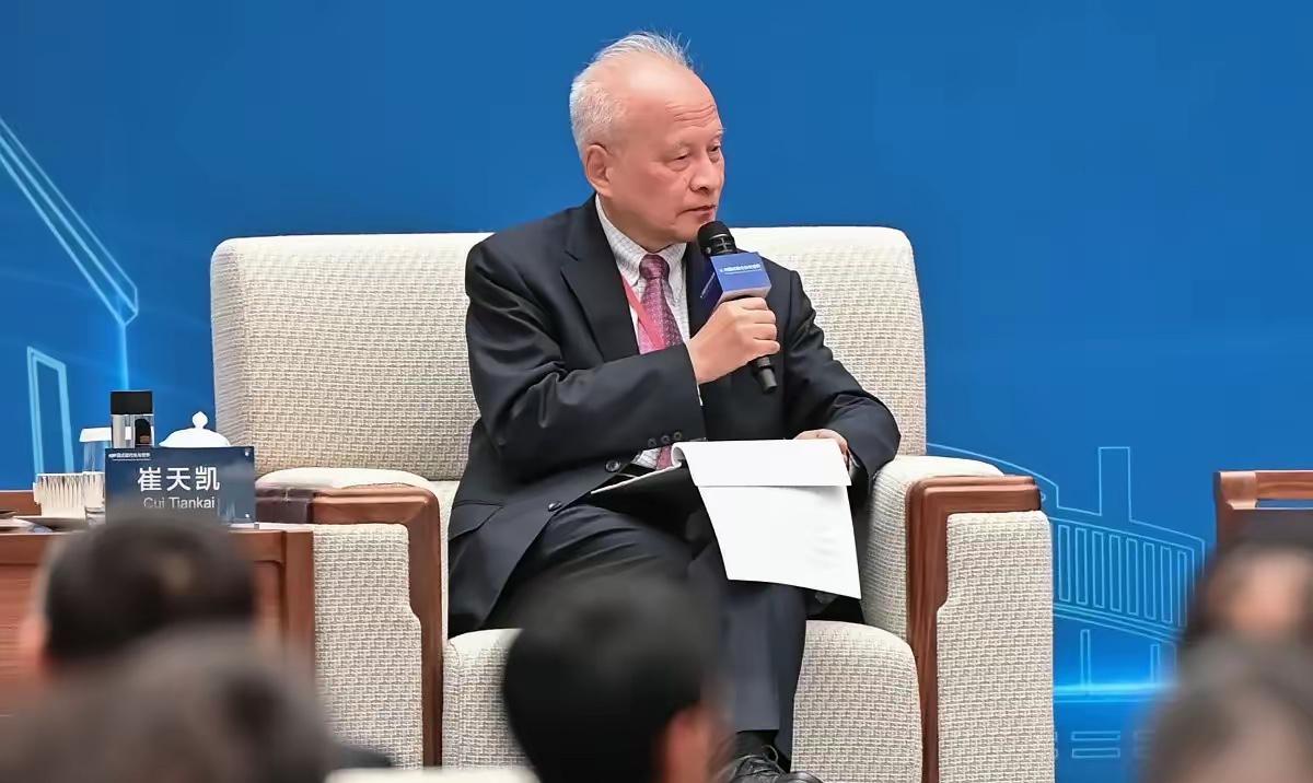中国不接美国甩出的"中美G2"这张牌特朗普最近又把这词翻出来了，直接在自己的