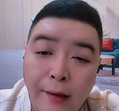 T佑新疆行返程，立刻开启家族内部大整顿。4864老布直播