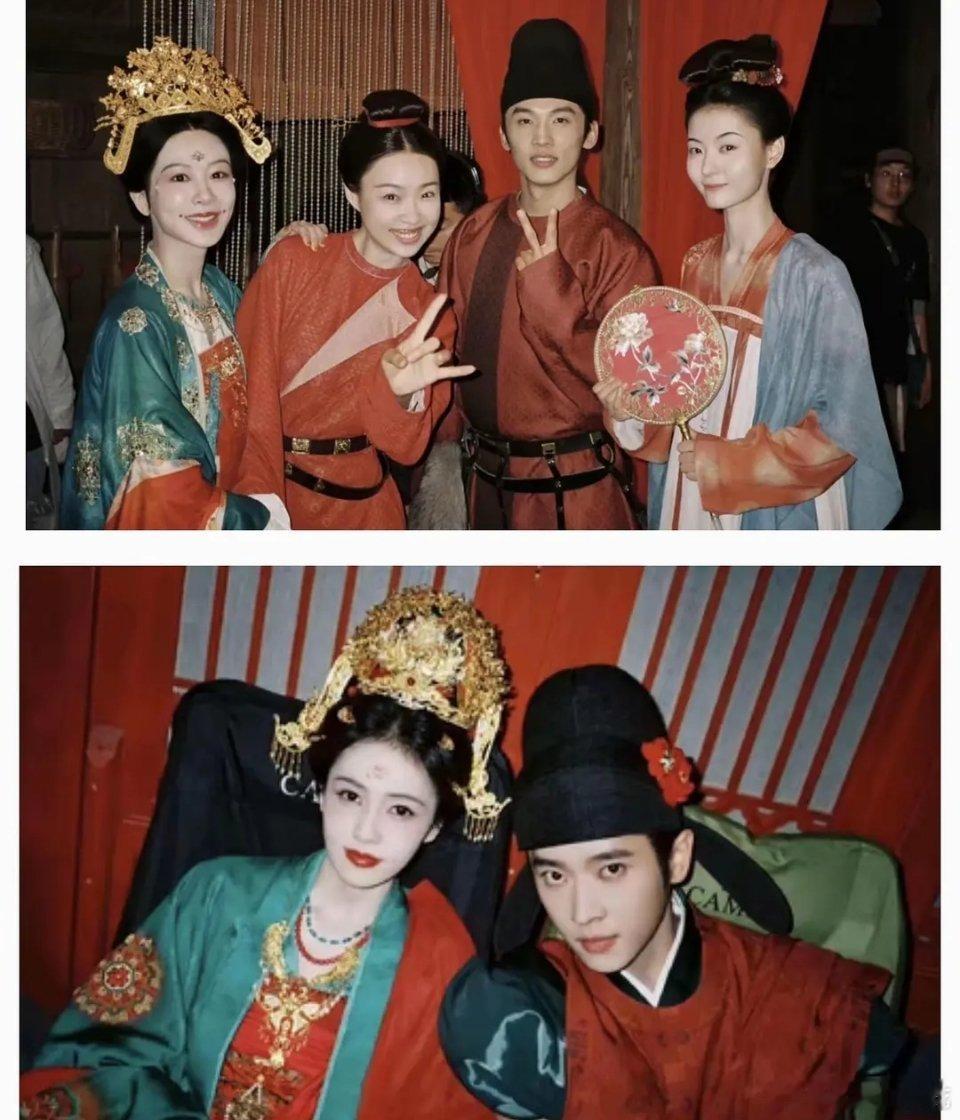 🍍和🍇这个妆造好像啊