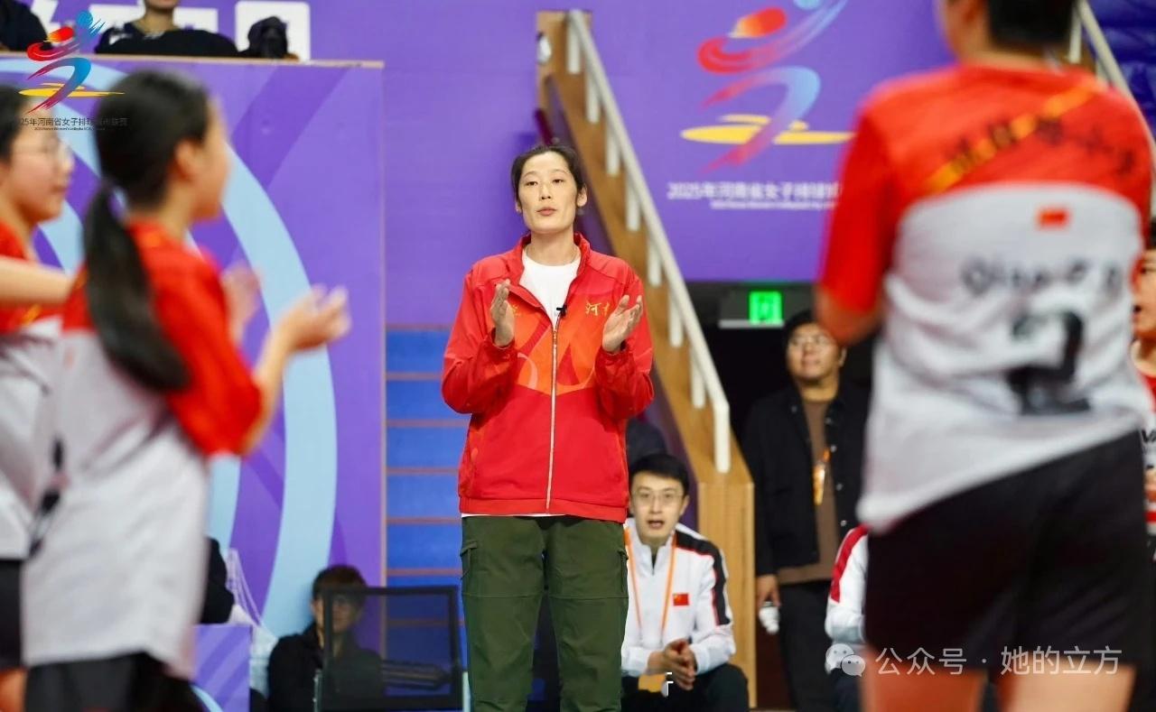 谁不怀念瓦基弗时期的朱婷呢！双率难以企及，三年8个冠军，牢牢把伊萨奇巴希摁在第二