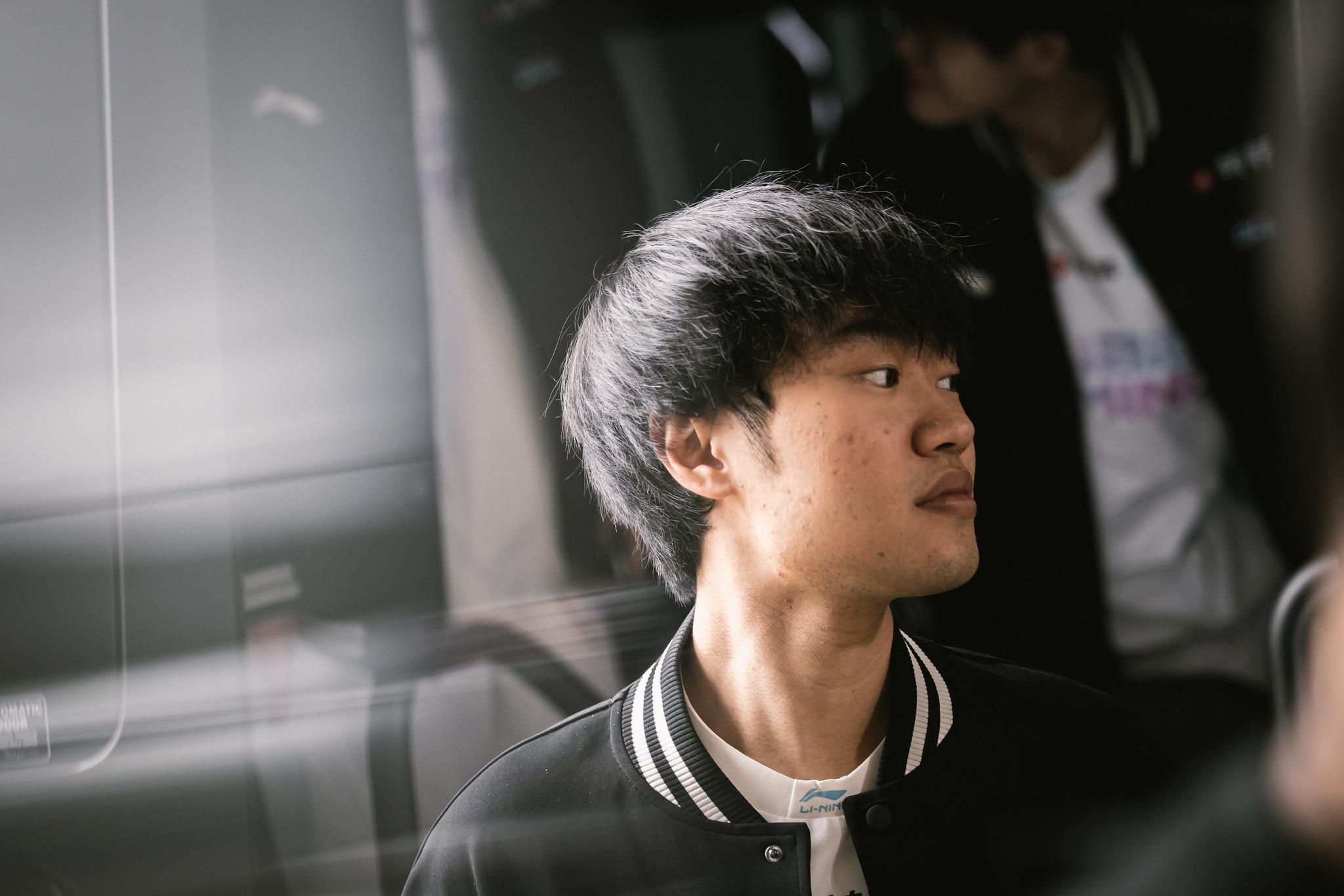 Knight: 并不觉得HLE有那么强, T1才是遇到的最危险队伍