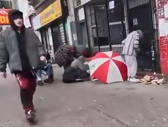 看到劳A爆出高档香水原材料那些“猛料”，其实这个事多年前就爆出来了，只是当时很多