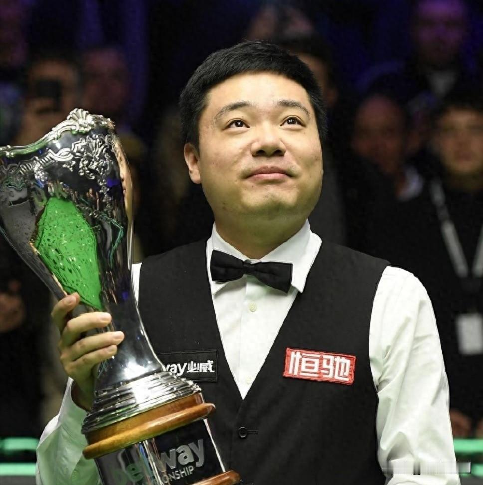 英锦赛风云突变：中国势力崛起，大师赛末班车牵动人心2025年12月1号，斯诺克