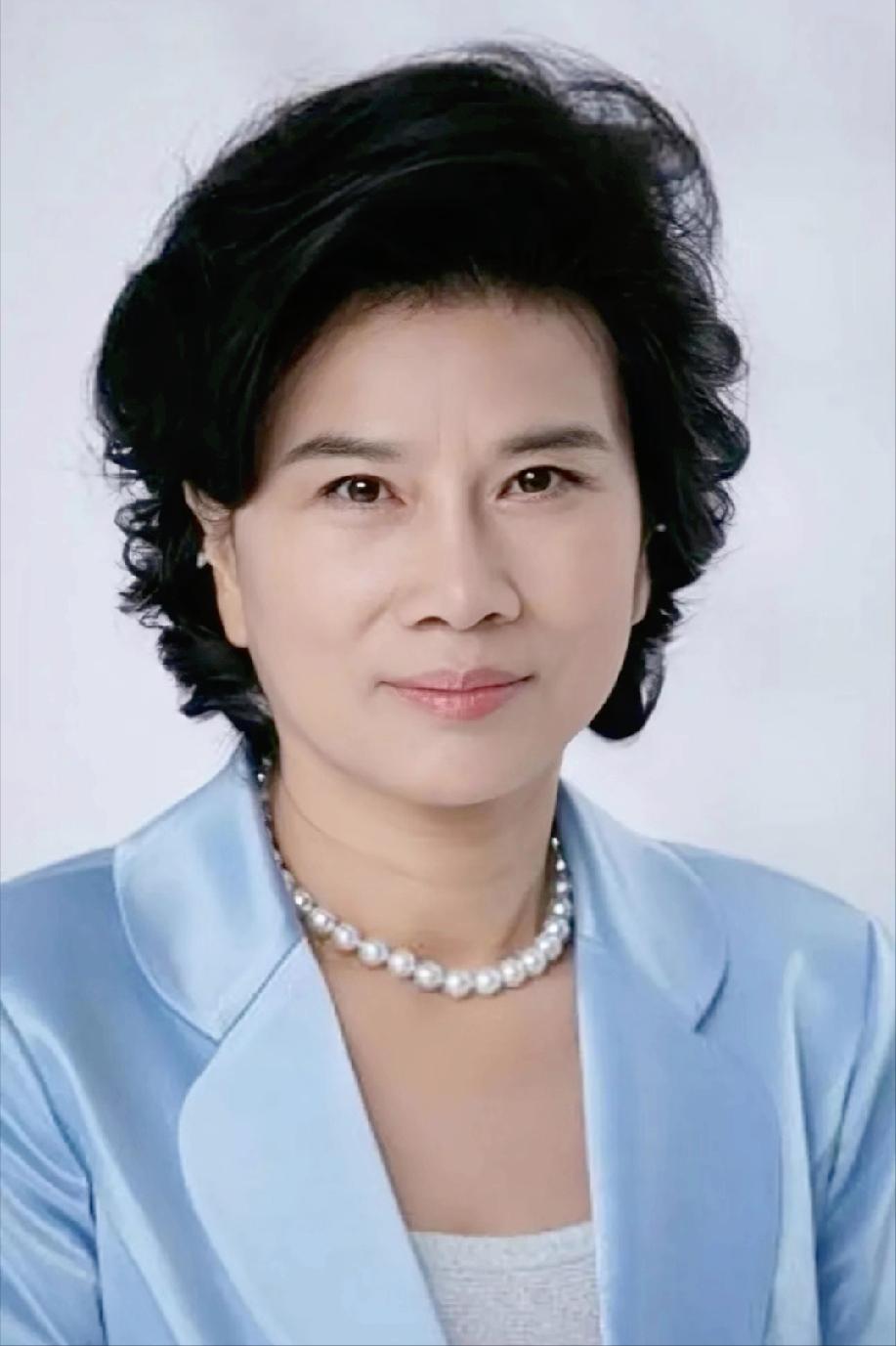 董明珠当年那句话，如今听来字字千金。“没见过日本人，见的都是坏日本。”这话曾