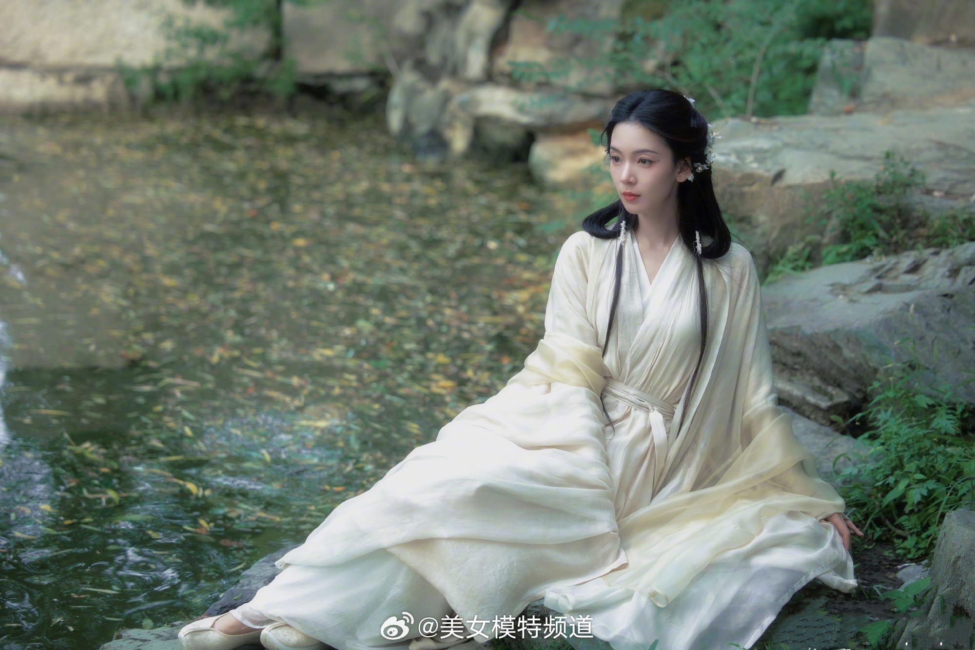 陈瑶古风素衣唯美动人