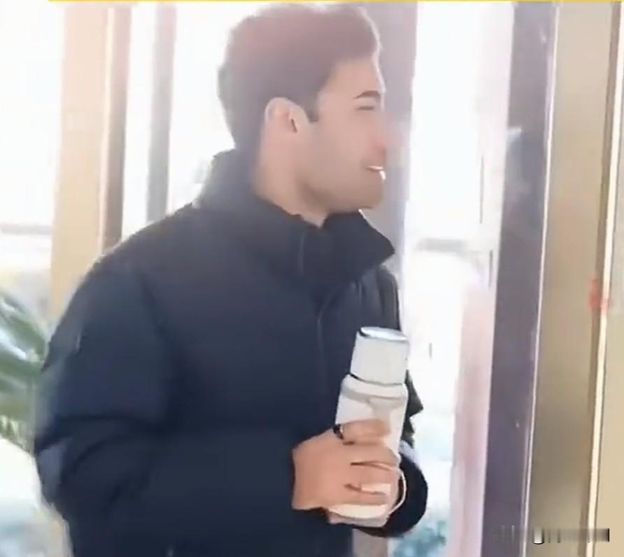 海关数据刚出的大瓜！2026年一季度，中国保温杯出口额直接爆冲到50亿元！老外们