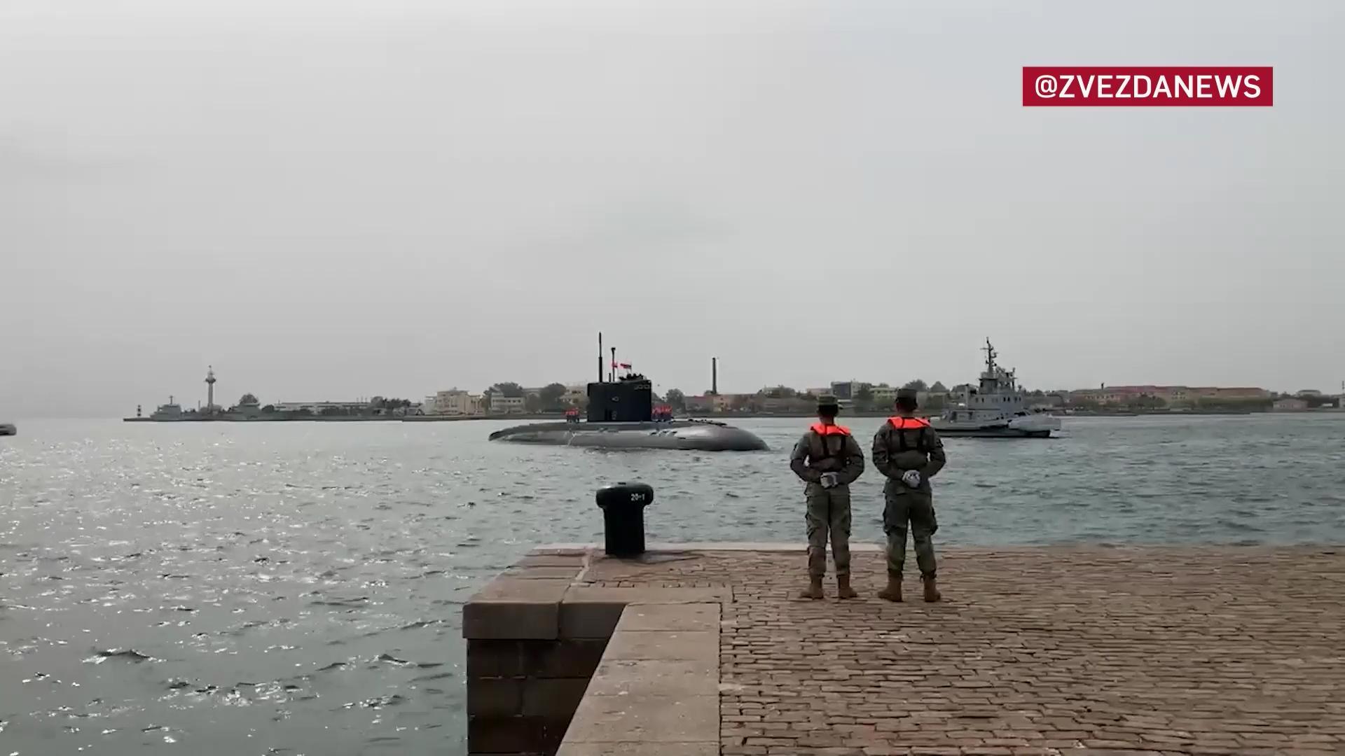 青岛的舰艇开放结束，大毛来了昨天，由636.3型柴电潜艇“堪察加彼得罗巴甫洛夫斯