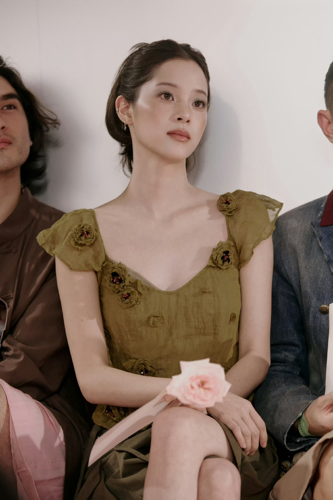 #欧阳娜娜Somi何超莲同框#两个姐姐都好漂亮，好养眼🥰​