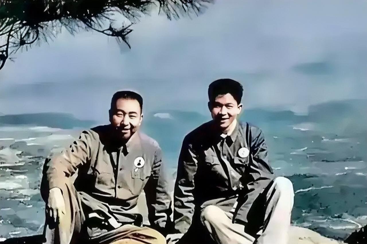 华国锋同志的一生，是为人民奋斗的一生。他从山西交城的抗日战场，走到湖南的田间地头