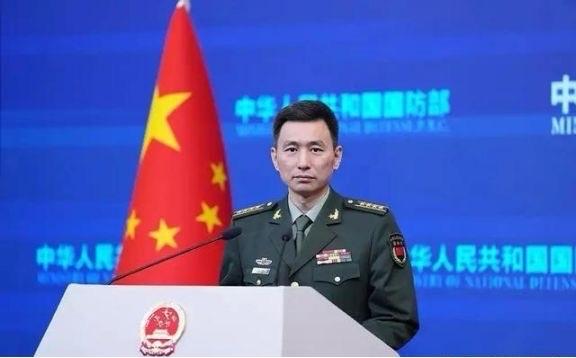 中国应该公开警告任何国家，谁胆敢攻击中国大陆本土目标，无论从哪里发动攻击，中国在