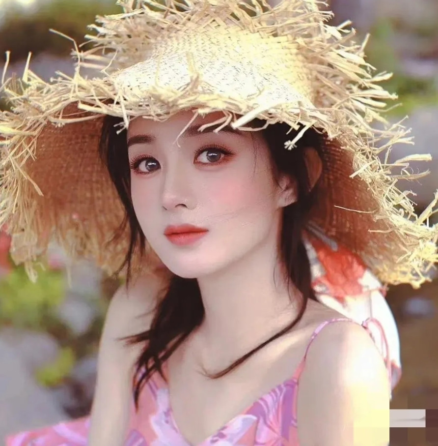 终于搞明白了！为什么赵丽颖越来越刚了？不是因为赵丽颖历来都被称为赵小刀，