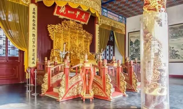 1853，洪秀全决定效仿清朝开科选拔人才，于是一场炸裂的考试开始了:1、京考有