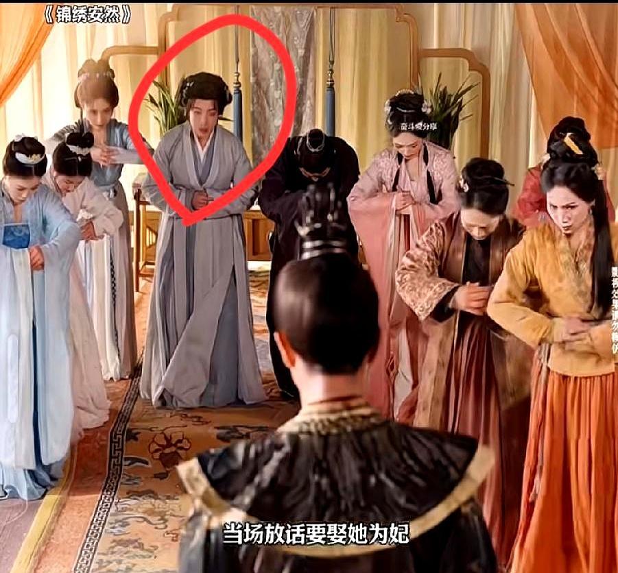 75岁演少女，还拍吻戏，《锦绣安然》就这么冲上热搜。刘晓庆在竖屏短剧里演绣