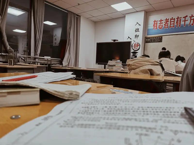 现实就是这么扎心：如果你考不上高中，下面这5件事，大概率一件都躲不掉。别觉