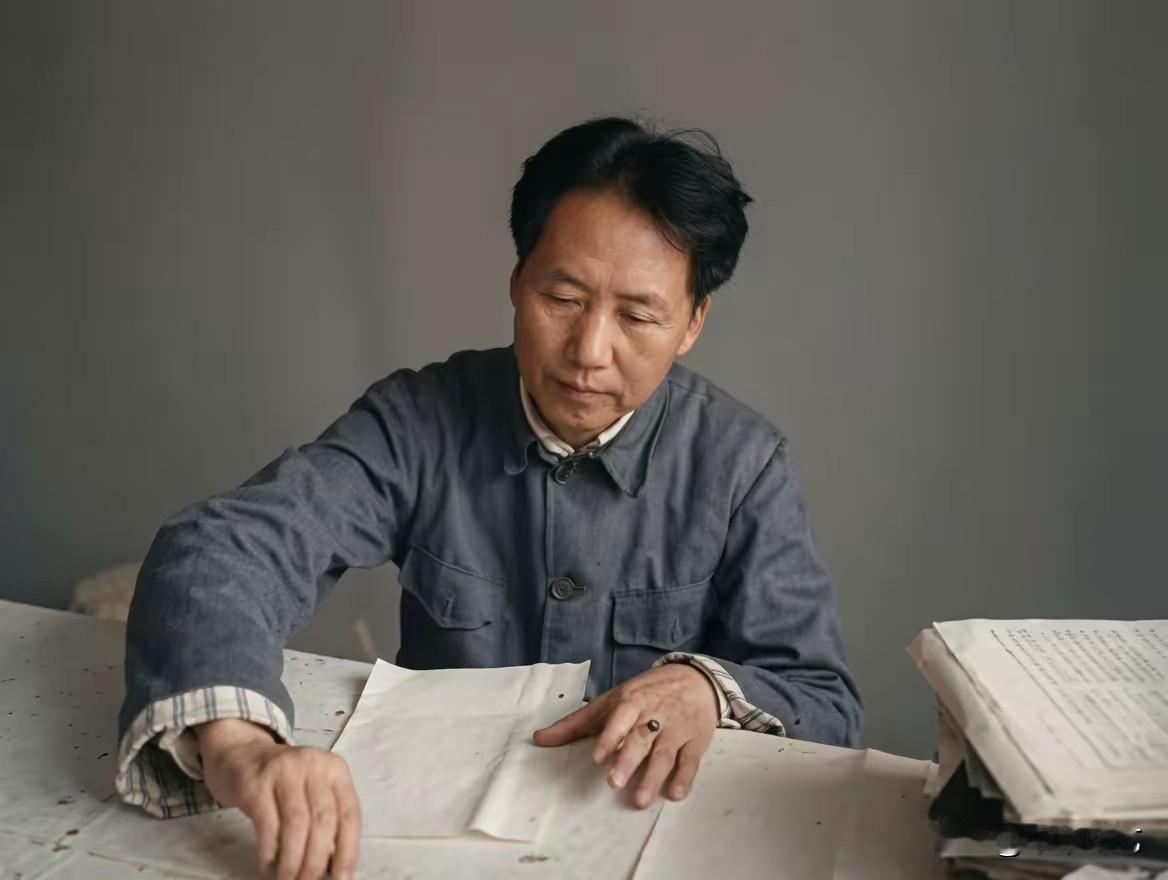 教员对学习几乎可以做到废寝忘食