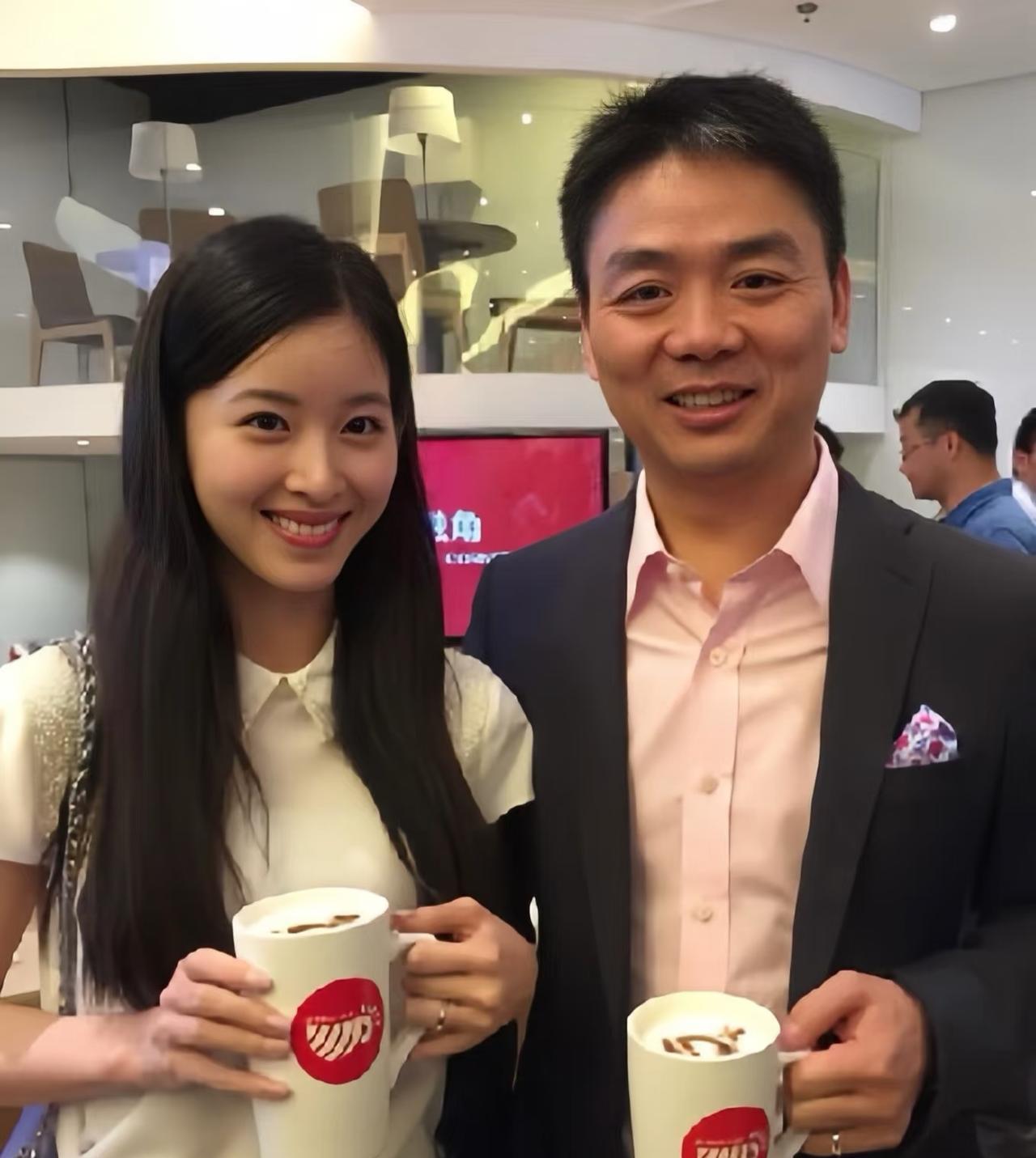 终于明白章泽天为什么喜欢刘强东了，不是因为他有钱，也不是因为刘强东会追人，而