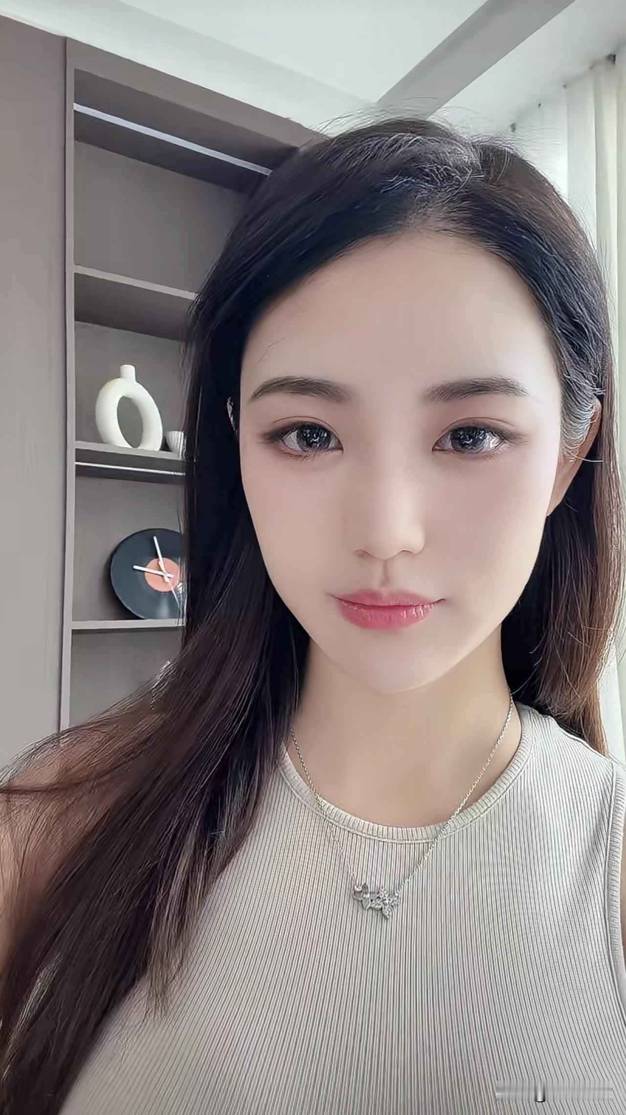 今天这个妆还行吧？