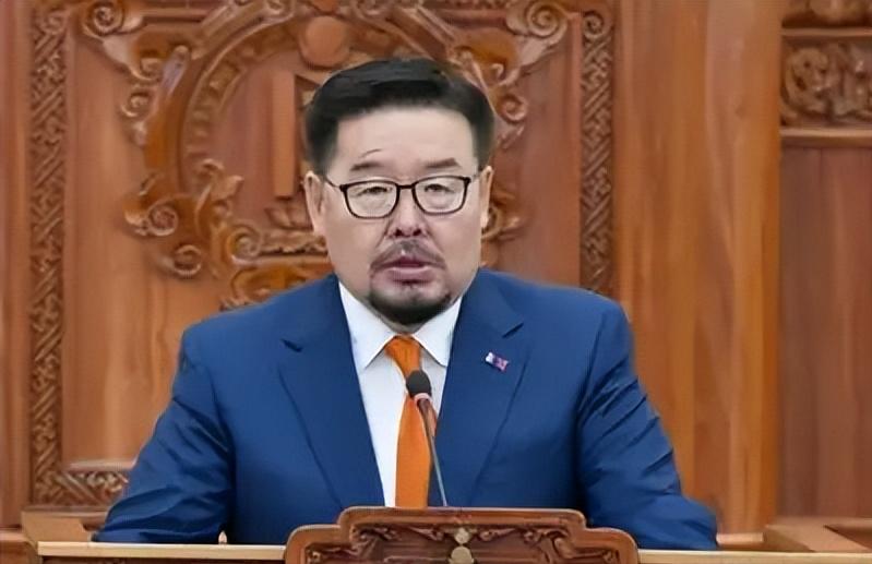 🌛中国邻国蒙古国再变天，亲华总理赞登沙特尔刚把中蒙合作推上高峰，就被亲美派