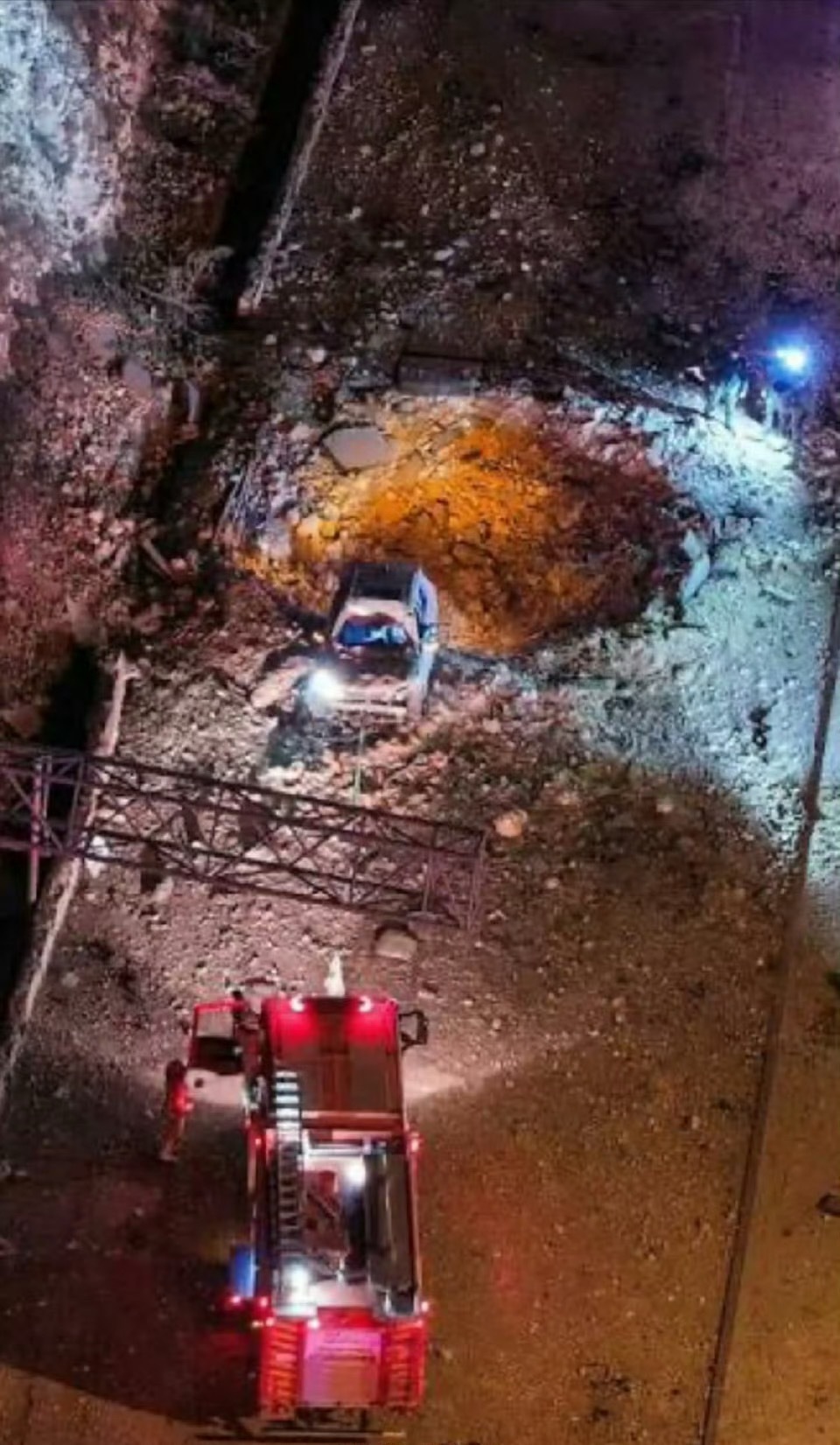 比亚迪元plus硬抗接了一发伊朗导弹，车上的人只是受伤？？？？安全性有点太吓人了