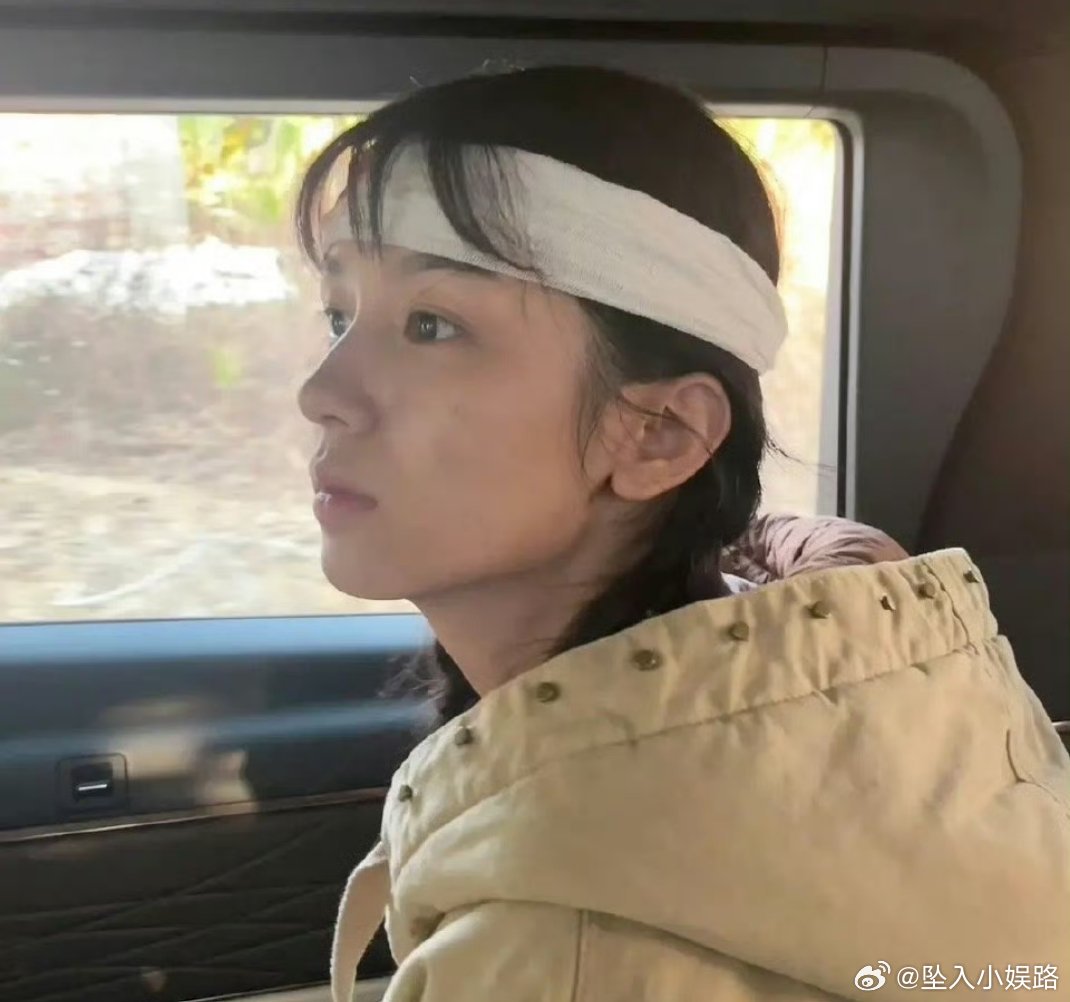 周也为什么名字前面加个土